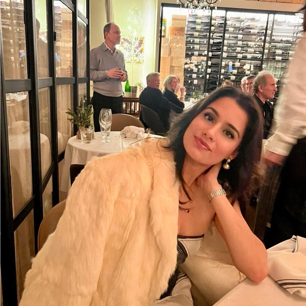 Meet your Posher, Maria alejandra